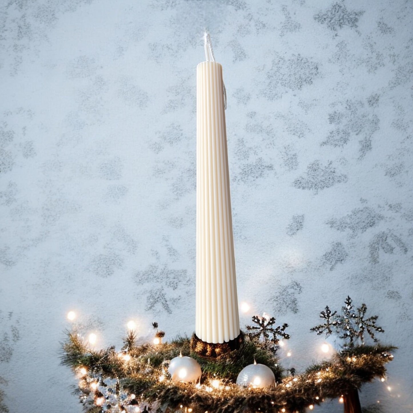 DECORATIVE CANDLE - RIBBED WIDE CHRISTMAS PILLAR CANDLE