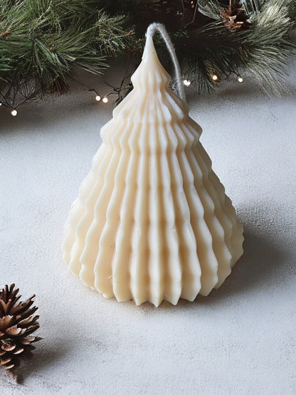 DECORATIVE CANDLE - LARGE RIBBED CHRISTMAS TREE