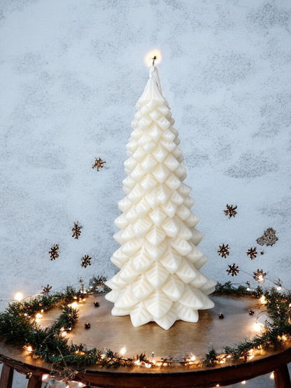 DECORATIVE CANDLE - EXTRA LARGE LEAFY CHRISTMAS TREE