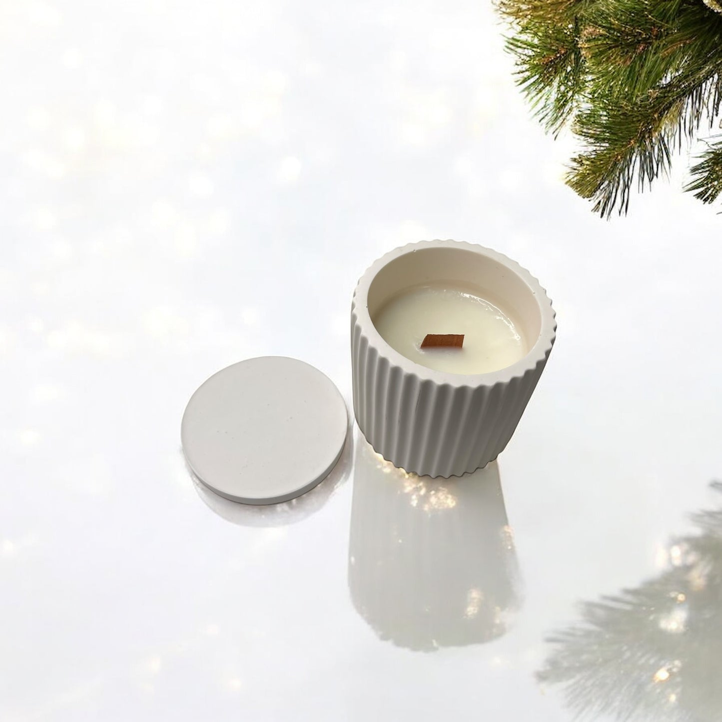 JESMONITE CANDLE - SMALL RIBBED CANDLE WITH LID